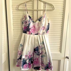 Jump Apparel Flower Dress - size S